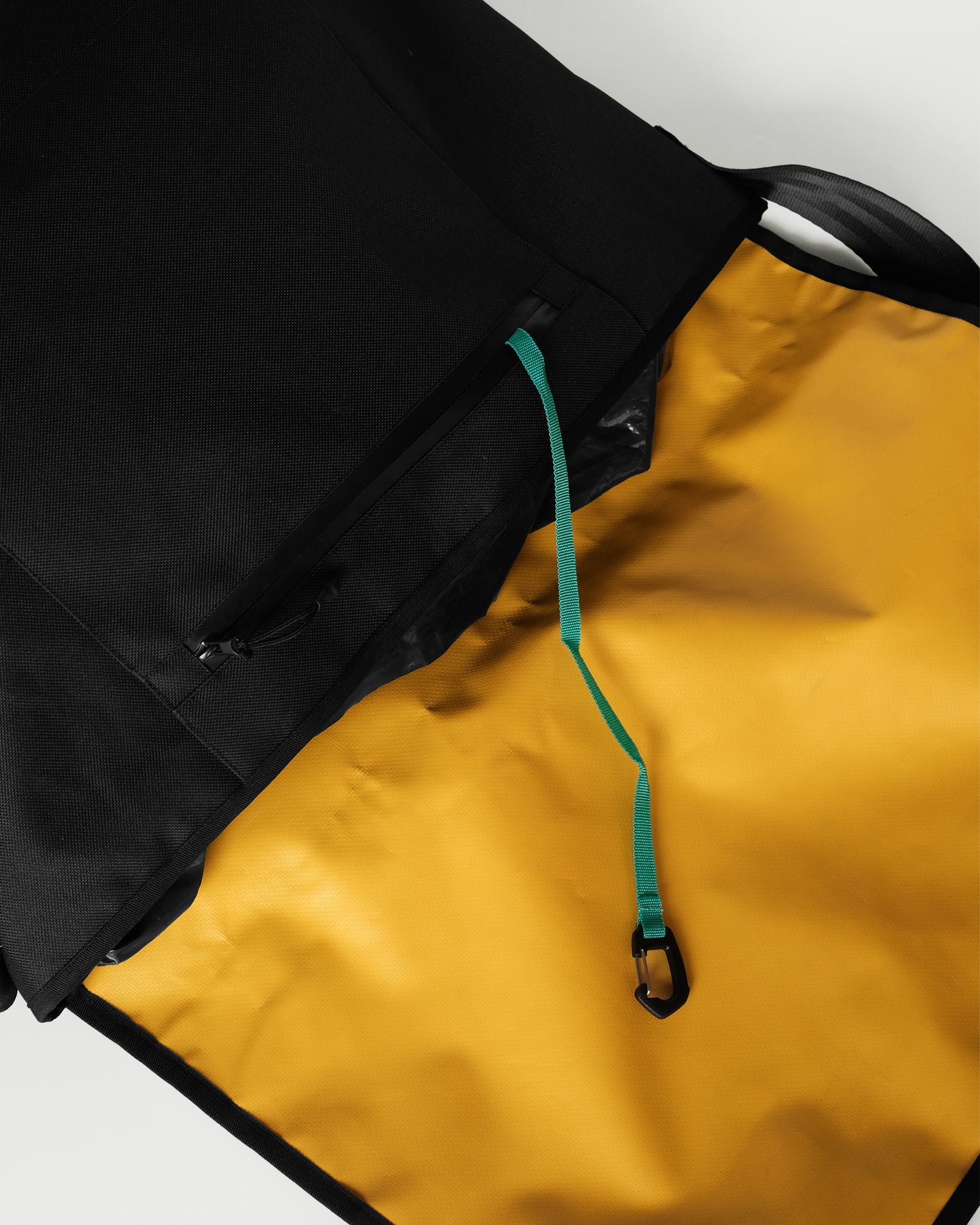 Classic Messenger Bag